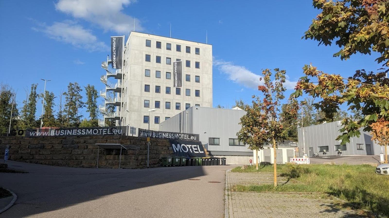 Business-Motel & 24H Selfcheckin Heimsheim Esterno foto