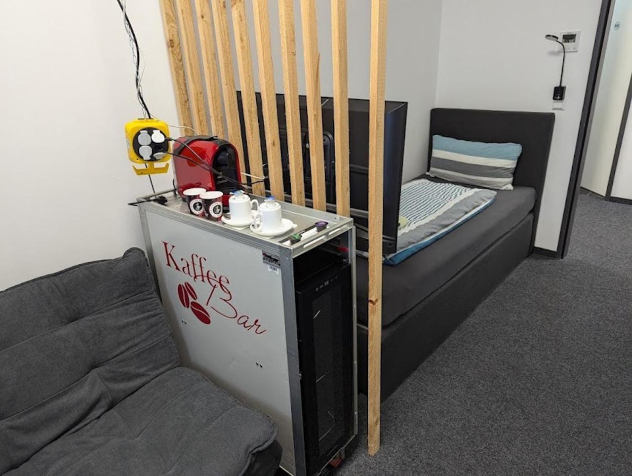 Business-Motel & 24H Selfcheckin Heimsheim Esterno foto